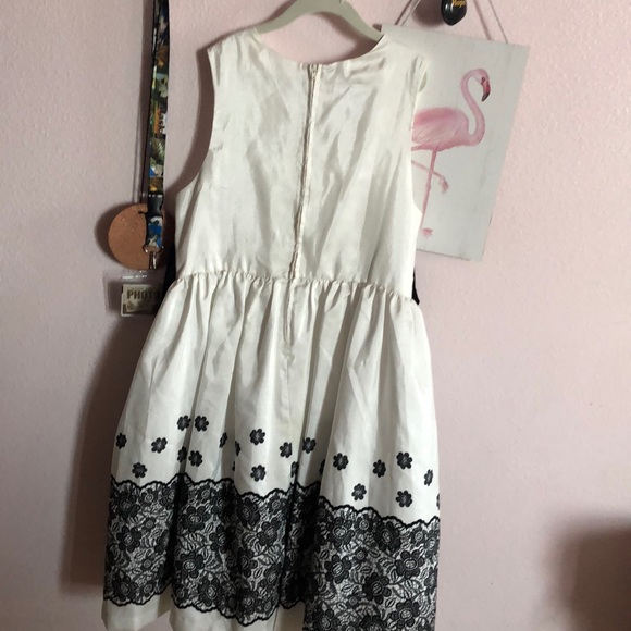 A chic girls dress. Perfect for any occasion! - Picture 3 of 5